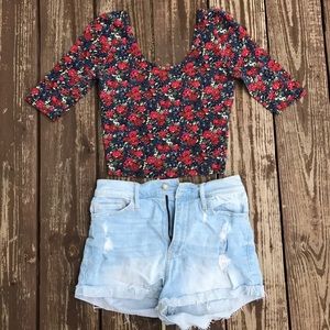Hollister • Crop top